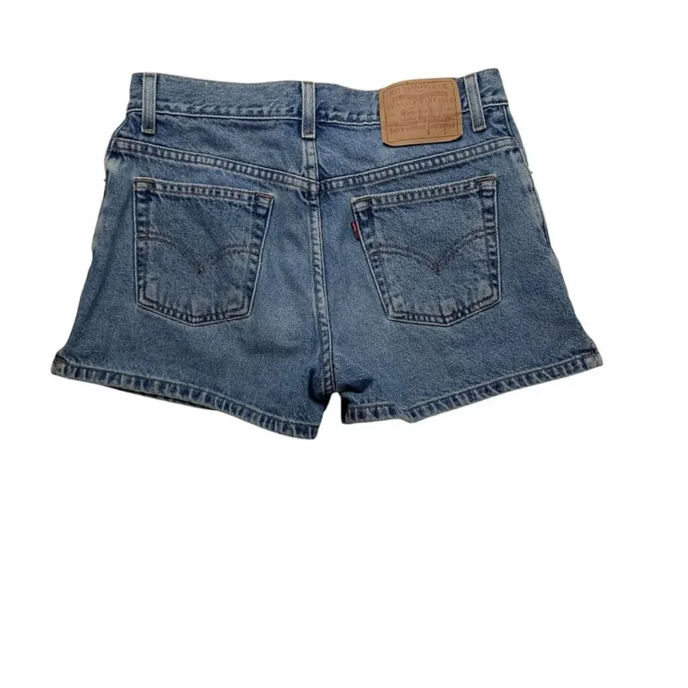 Levi's y2k denim size 9 Jr 29 Classic Blue Jean Shorts for Women high
